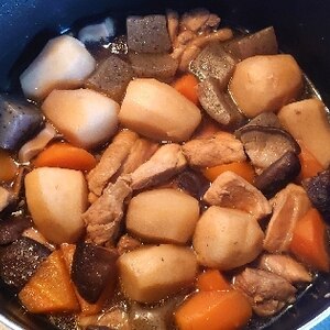 冷凍里芋で簡単☆鶏肉と里芋のごった煮